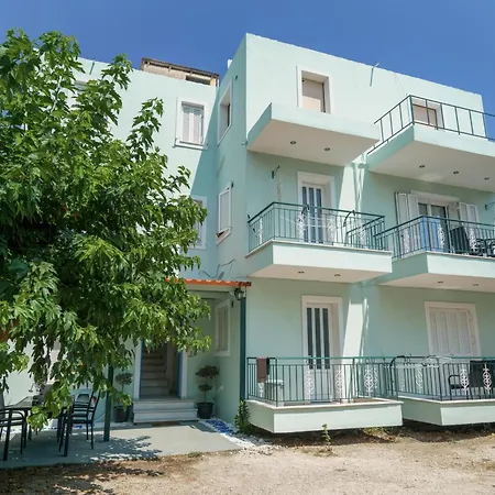 アパート My 1 ニドリ